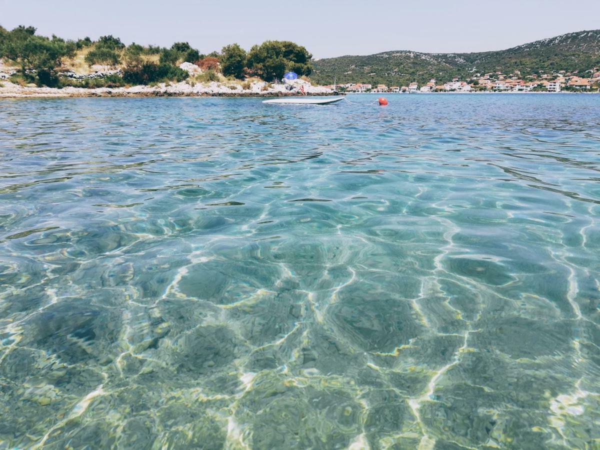 Kuca Za Odmor Pecilovo Villa Vinišće Exterior foto